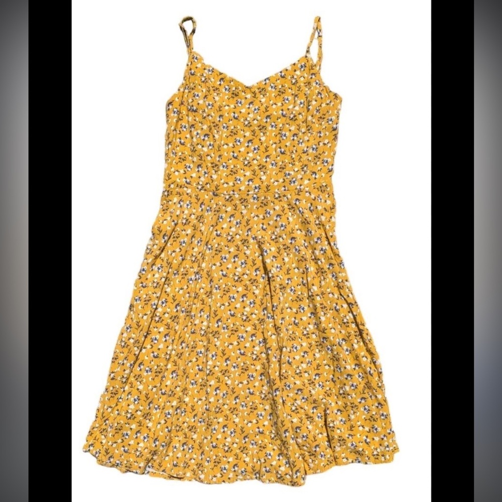 Old navy summer dress yellow with flowers.